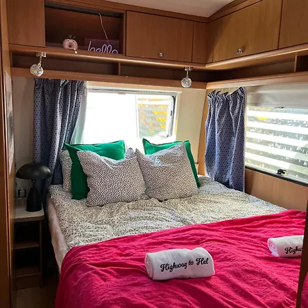 Highway To Hel キャンプ場 ヤスタルニャ