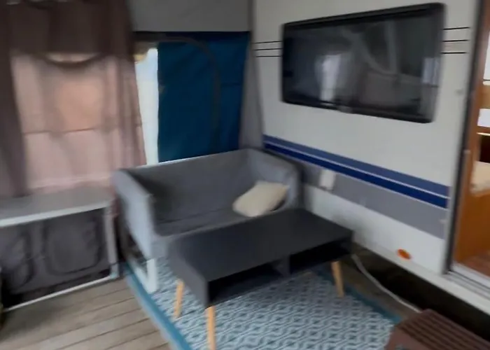 Camping Highway To Hel *